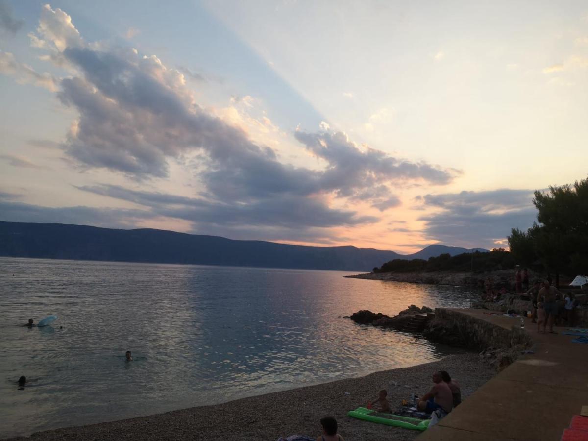 Pinezići Apartments Vilim מראה חיצוני תמונה
