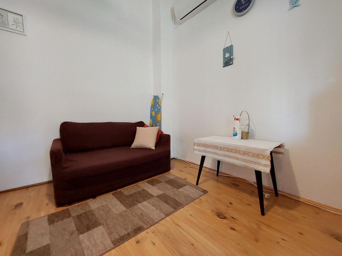 Pinezići Apartments Vilim מראה חיצוני תמונה