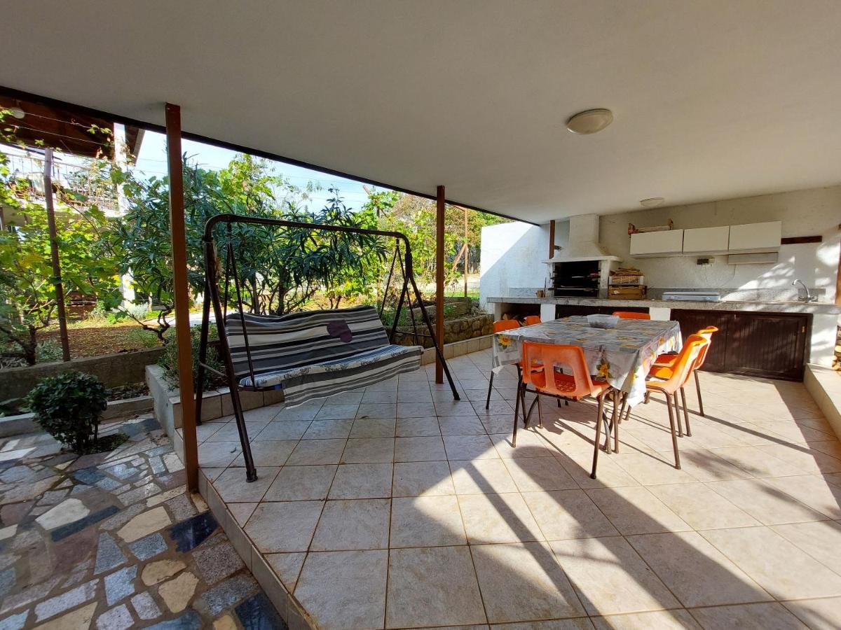 Pinezići Apartments Vilim מראה חיצוני תמונה