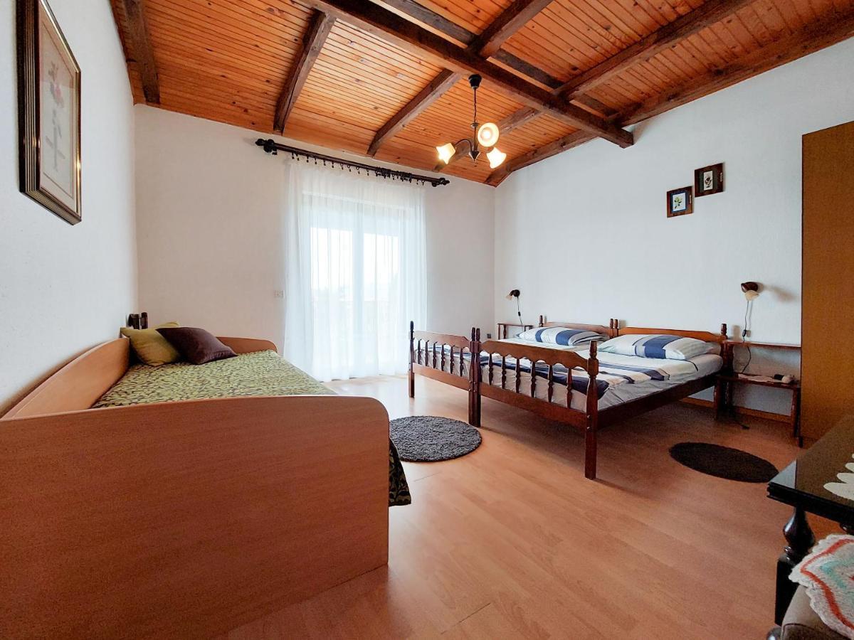Pinezići Apartments Vilim מראה חיצוני תמונה