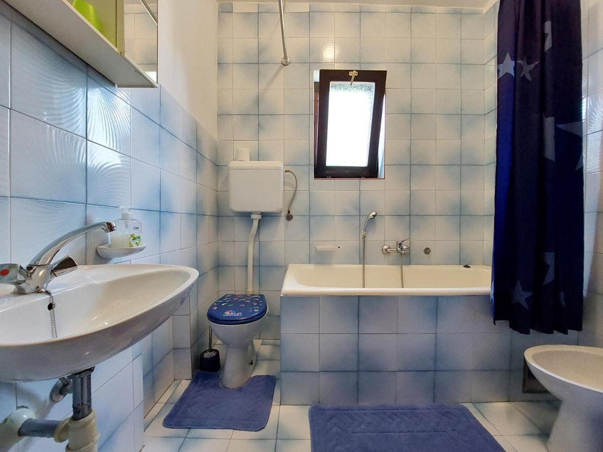Pinezići Apartments Vilim מראה חיצוני תמונה